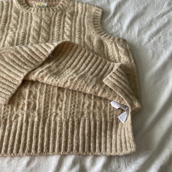 - SOLD - Boden Women's Crew Neck Cable Knit Mohair Wool Blend Sweater Vest 20/22 - Picture 7 of 16